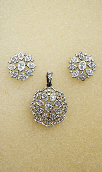 PENDANT SET