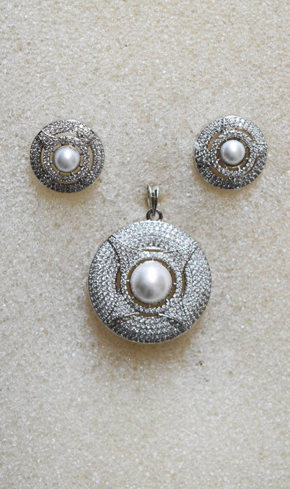 PENDANT SET